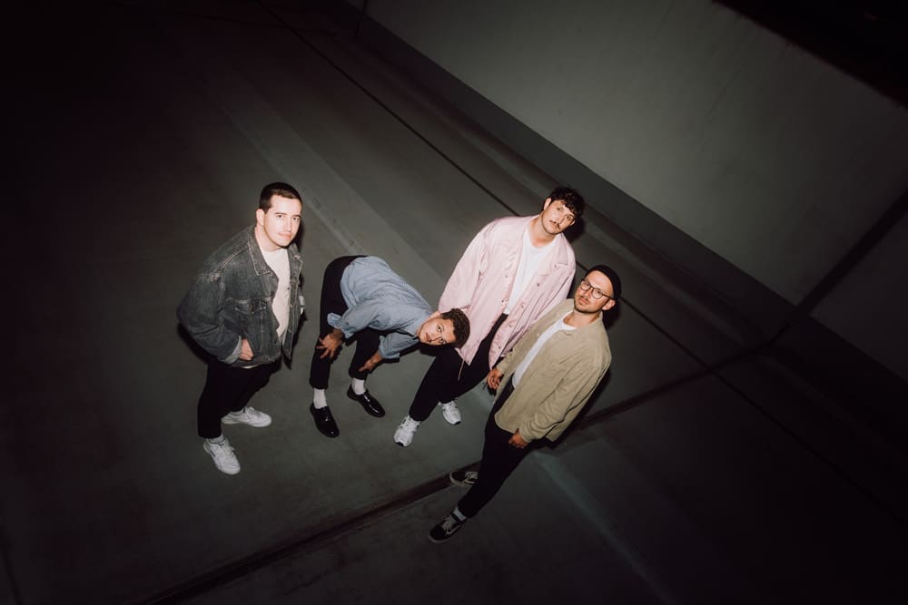 New single Elysées from indie newcomers Bonheur